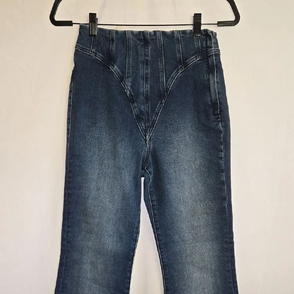 Good American High Rise Good Legs Flare Blue Jeans